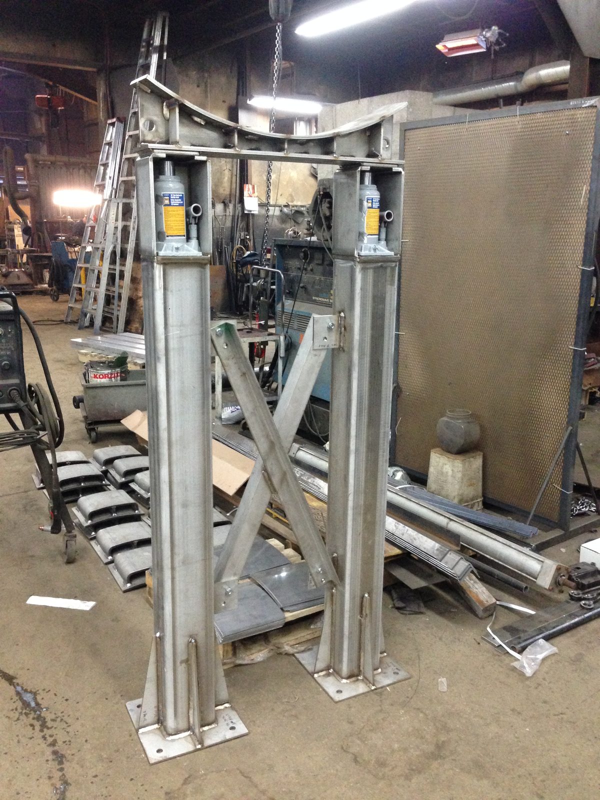 Stainless steel pipe stand, custom fabricated by Dan's Welding & Fabricating in Burlington